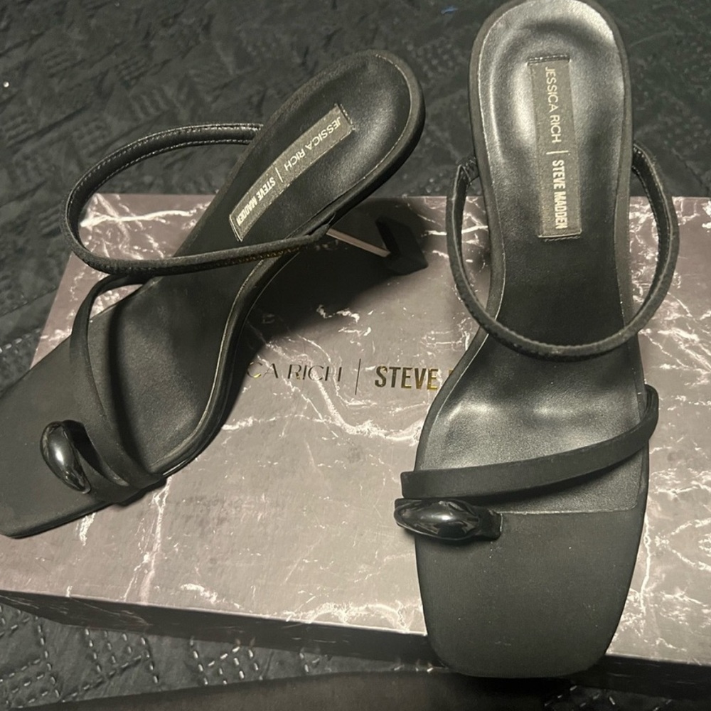 Steve Madden Black Heels Size 7.5